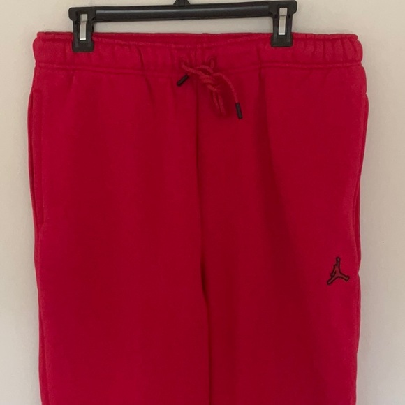 NWT Men's Red Jordan Hoodie & Joggers - Picture 10 of 16
